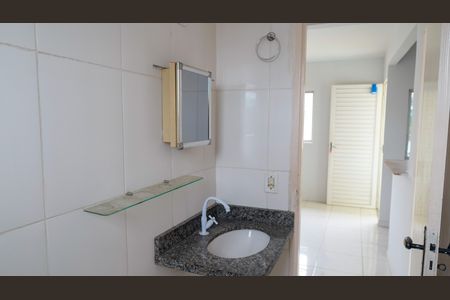 Casa de condomínio para alugar com 42m², 2 quartos e 1 vaga