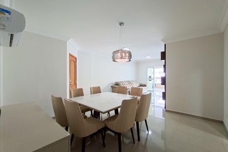 Apartamento para alugar com 203m², 5 quartos e 3 vagasSala