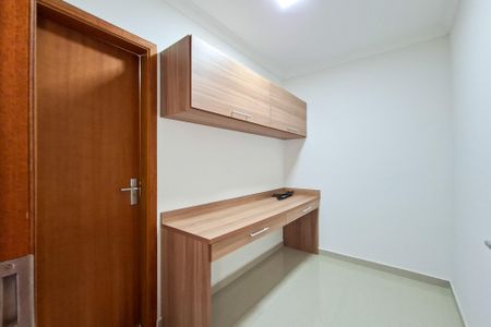 Apartamento para alugar com 203m², 5 quartos e 3 vagasQuarto de Serviço