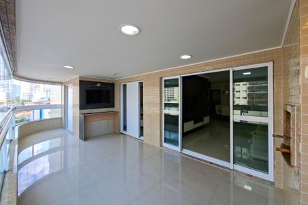 Apartamento para alugar com 203m², 5 quartos e 3 vagasSacada