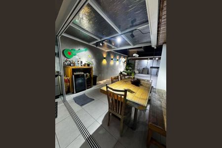 Casa à venda com 3 quartos, 156m² em Vila Prudente, São Paulo