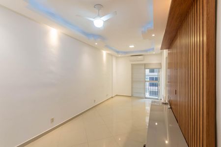 Sala de apartamento para alugar com 2 quartos, 74m² em Vila Isabel, Rio de Janeiro