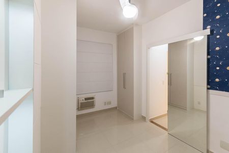 Apartamento para alugar com 74m², 2 quartos e 1 vagaSuíte