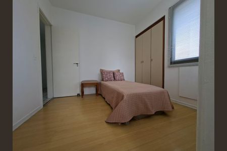 Apartamento à venda com 132m², 4 quartos e 2 vagas