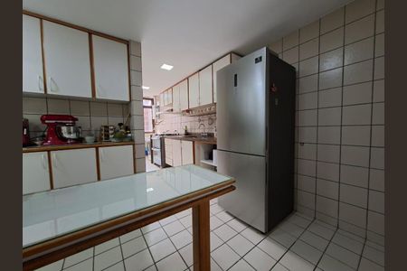 Apartamento à venda com 132m², 4 quartos e 2 vagas