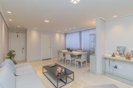 Apartamento à venda com 3 quartos, 98m² em Floresta, Belo Horizonte