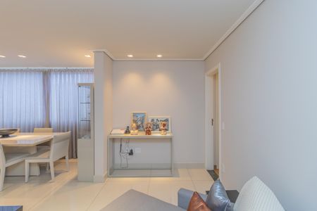 Apartamento à venda com 3 quartos, 98m² em Floresta, Belo Horizonte