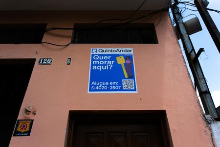 Casa para alugar com 80m², 2 quartos e sem vagaplaca RXQW-965