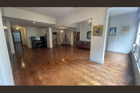 Apartamento à venda com 211m², 4 quartos e 1 vaga