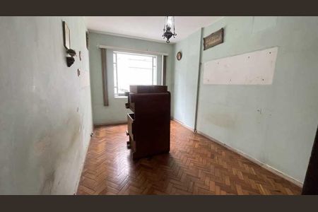 Apartamento à venda com 211m², 4 quartos e 1 vaga