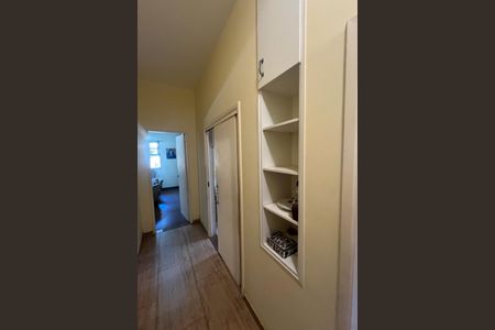 Casa à venda com 288m², 3 quartos e 3 vagasCorredor