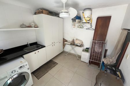 Casa à venda com 288m², 3 quartos e 3 vagasArea serviço