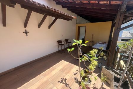 Casa à venda com 288m², 3 quartos e 3 vagasAcademia