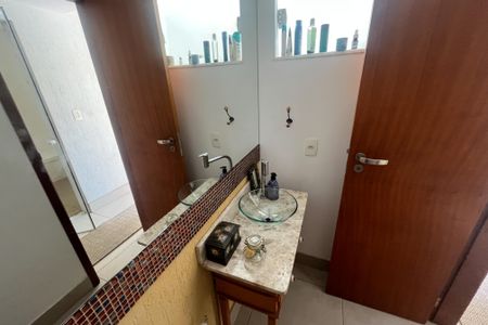 Casa à venda com 288m², 3 quartos e 3 vagasÁrea comum
