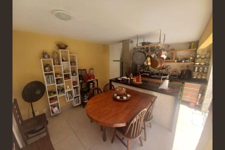 Foto 01 de casa à venda com 3 quartos, 288m² em Jardim Guanabara, Rio de Janeiro