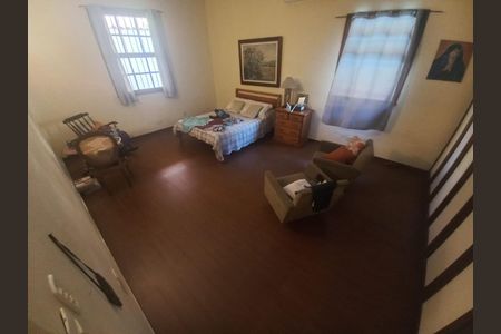 Casa à venda com 288m², 3 quartos e 3 vagasFoto 01