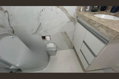 Apartamento à venda com 71m², 2 quartos e 1 vaga