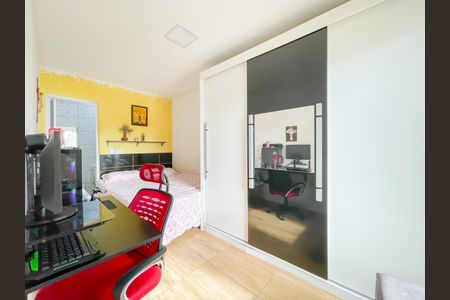 Suíte de casa à venda com 3 quartos, 125m² em Padroeira, Osasco