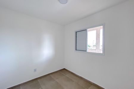 Quarto 1 de apartamento para alugar com 2 quartos, 44m² em Vila Bertioga, São Paulo