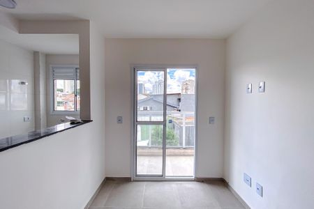 Sala de apartamento para alugar com 2 quartos, 44m² em Vila Bertioga, São Paulo