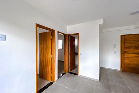 Sala de apartamento para alugar com 2 quartos, 44m² em Vila Bertioga, São Paulo