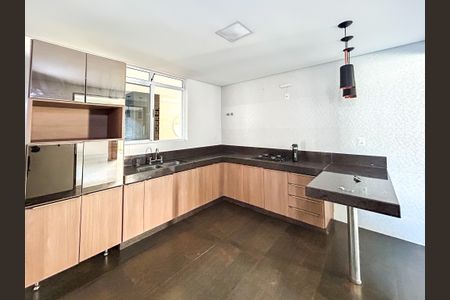 Apartamento à venda com 300m², 3 quartos e 3 vagas