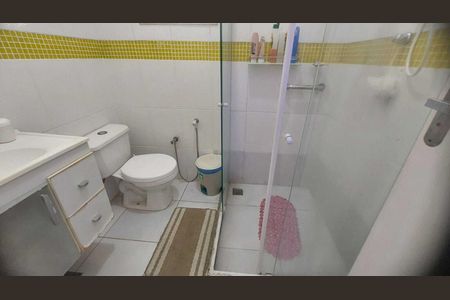 Casa à venda com 200m², 2 quartos e 3 vagasBanheiro