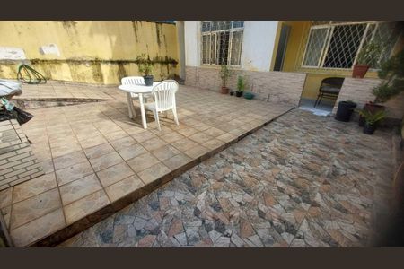 Casa à venda com 200m², 2 quartos e 3 vagasÁrea externa