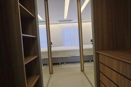 Apartamento para alugar com 51m², 1 quarto e 1 vagaCloset do quarto