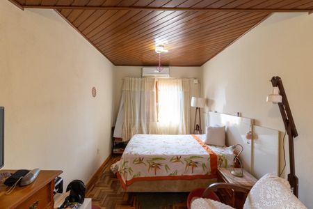 Casa à venda com 234m², 4 quartos e sem vaga Casa à venda com 234m², 4 quartos e sem vagaQuarto 3