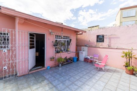 Casa à venda com 234m², 4 quartos e sem vaga Casa à venda com 234m², 4 quartos e sem vagaTerraço