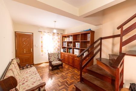 Casa à venda com 234m², 4 quartos e sem vaga Casa à venda com 234m², 4 quartos e sem vagaSala