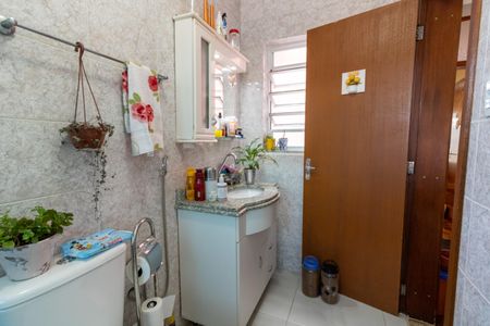Casa à venda com 234m², 4 quartos e sem vaga Casa à venda com 234m², 4 quartos e sem vagaBanheiro 2
