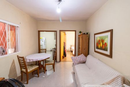 Casa à venda com 234m², 4 quartos e sem vaga Casa à venda com 234m², 4 quartos e sem vagaSala de Jantar