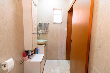 Casa à venda com 234m², 4 quartos e sem vaga Casa à venda com 234m², 4 quartos e sem vagaBanheiro 1