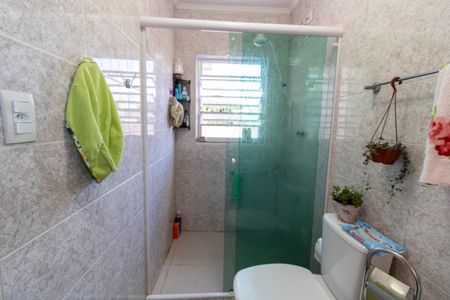 Casa à venda com 234m², 4 quartos e sem vaga Casa à venda com 234m², 4 quartos e sem vagaBanheiro 2