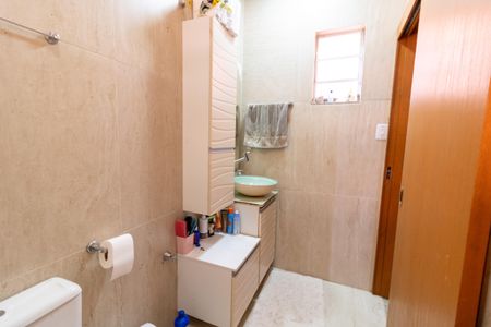 Casa à venda com 234m², 4 quartos e sem vaga Casa à venda com 234m², 4 quartos e sem vagaBanheiro 1