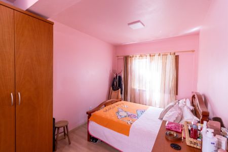 Casa à venda com 234m², 4 quartos e sem vaga Casa à venda com 234m², 4 quartos e sem vagaQuarto 2