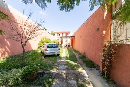 Casa à venda com 234m², 4 quartos e sem vaga Casa à venda com 234m², 4 quartos e sem vagaQuintal