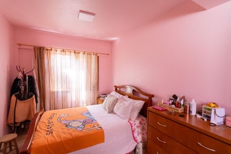 Casa à venda com 234m², 4 quartos e sem vaga Casa à venda com 234m², 4 quartos e sem vagaQuarto 2