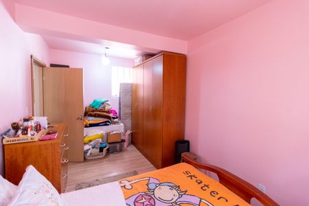 Casa à venda com 234m², 4 quartos e sem vaga Casa à venda com 234m², 4 quartos e sem vagaQuarto 2