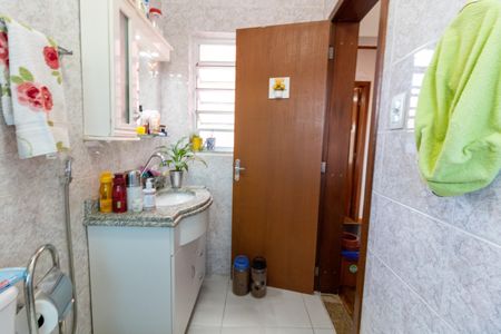 Casa à venda com 234m², 4 quartos e sem vaga Casa à venda com 234m², 4 quartos e sem vagaBanheiro 2