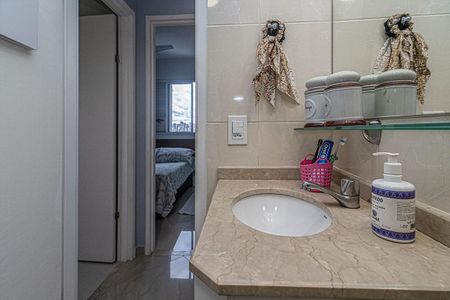 Apartamento à venda com 59m², 2 quartos e 1 vagaBanheiro Social