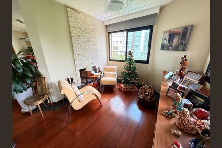 Apartamento à venda com 225m², 4 quartos e 3 vagasFoto 08