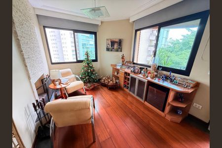 Apartamento à venda com 225m², 4 quartos e 3 vagasFoto 07