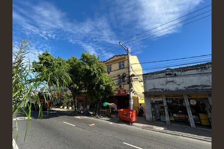 Apartamento para alugar com 65m², 3 quartos e sem vagaFachada