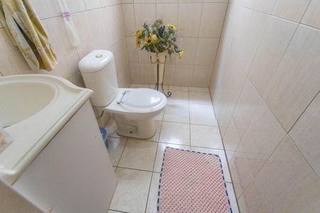 Casa à venda com 186m², 3 quartos e 2 vagasBanheiro 2