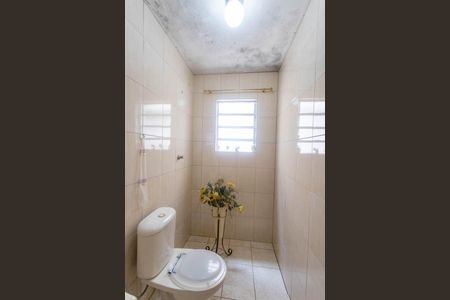 Casa à venda com 186m², 3 quartos e 2 vagasBanheiro 2