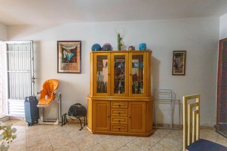 Casa à venda com 186m², 3 quartos e 2 vagasSala 