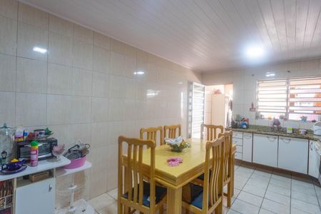 Casa à venda com 186m², 3 quartos e 2 vagasCozinha